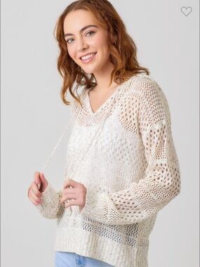 111. Lightweight Cream Open-Knit V-Neck Sweater